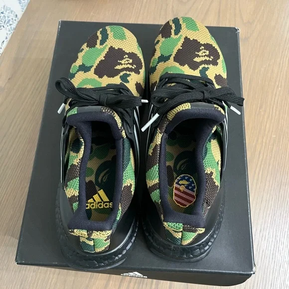 A Bathing Ape x UltraBoost 4.0 'Green Camo' - Picture 6 of 8